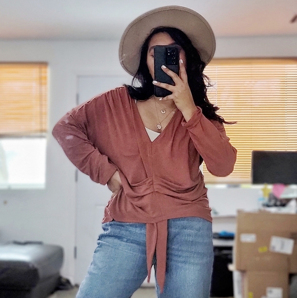 BEHIND THE SCENES TOP IN MAUVE PINK - Picture 5 of 9